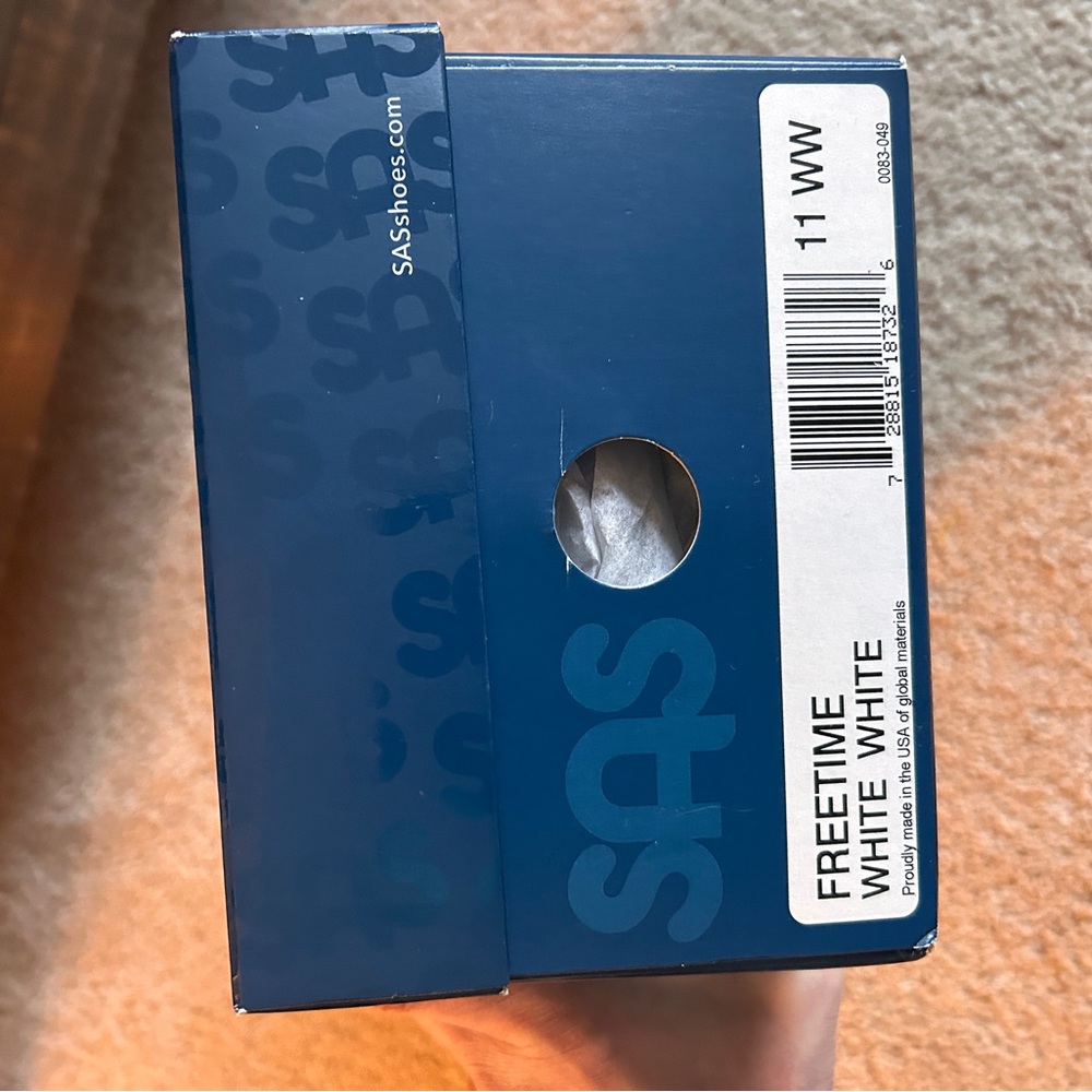 SAS Free White Sneakers Size 11 Double Wide 0083-049-60110 Brand New, Never Worn - Picture 12 of 13
